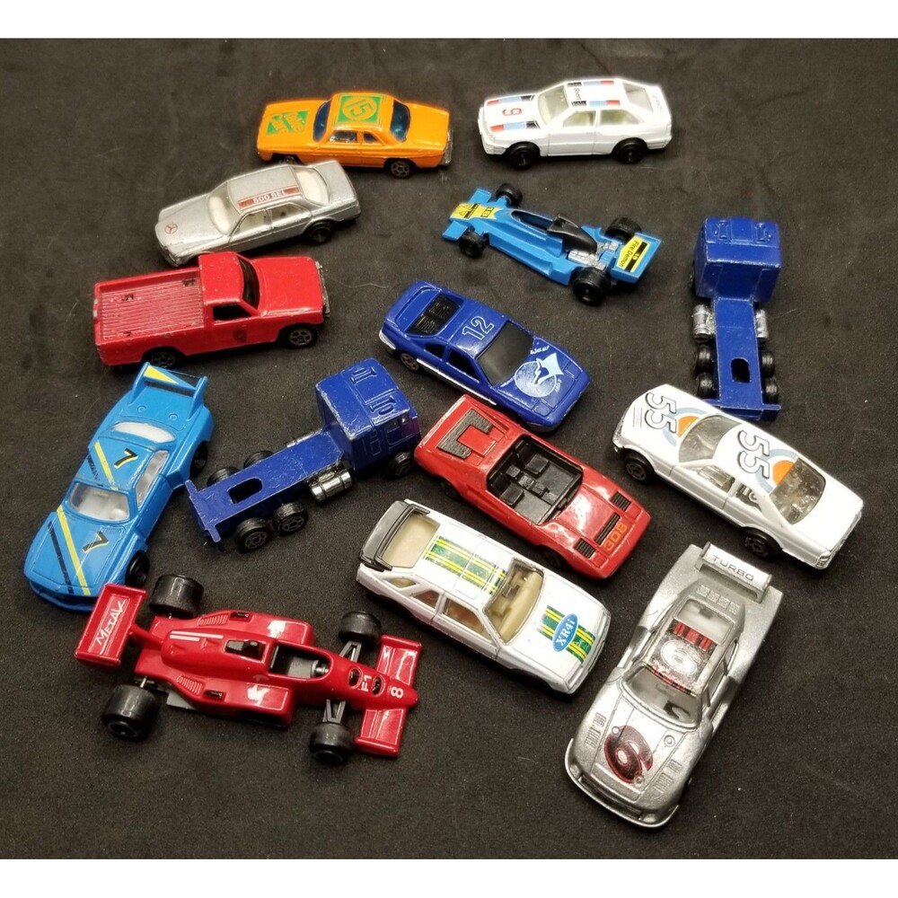 Die cast unbranded car lot of 14